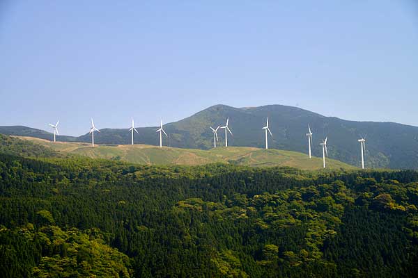 阿蘇山外輪山の風車