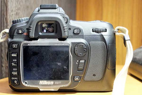 Nikon D80・液晶カバーBM-7