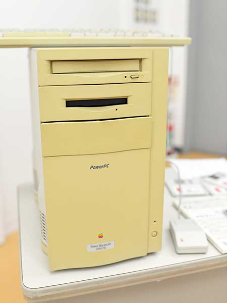 大阪DTPの勉強部屋「文字と組版、印刷展」PowerMac8500/150
